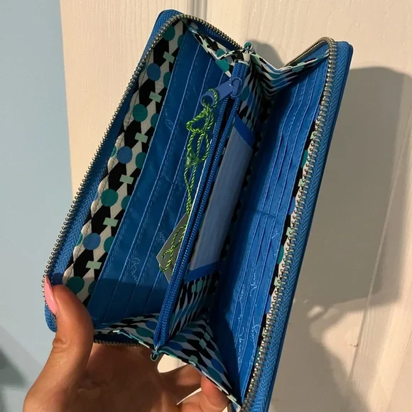 Vera Bradley accordion wallet - Picture 2 of 3